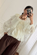Blusa com aplicações florais MOCHY - lavishiochicBlusaMochy