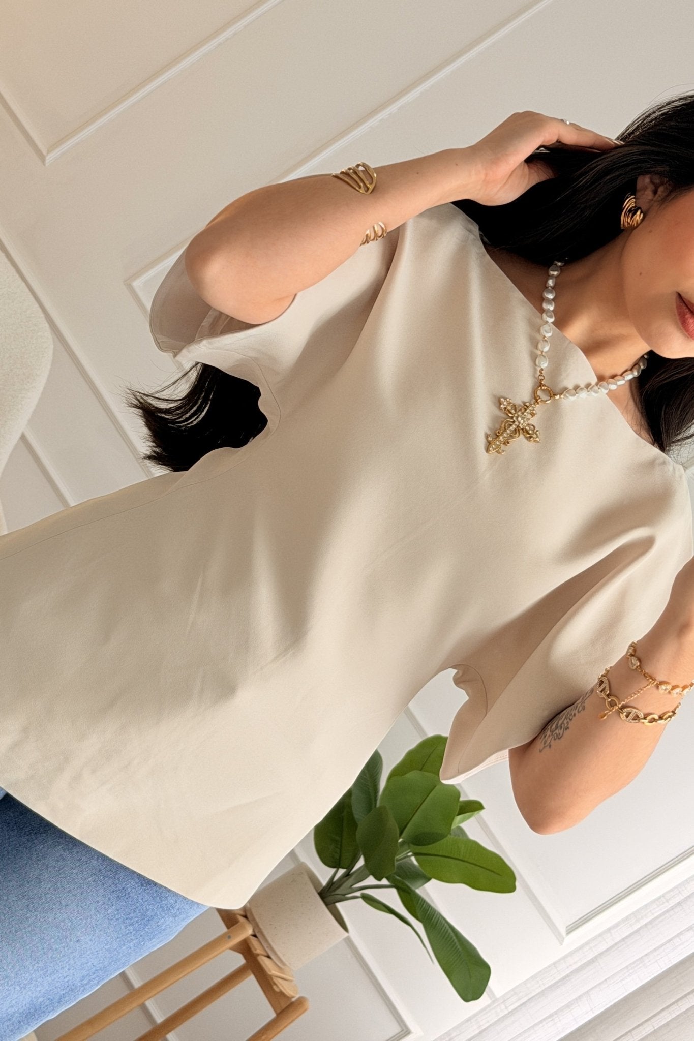 Blusa com manga assimétrica e barra diagonal - lavishiochicBlusalavishiochic