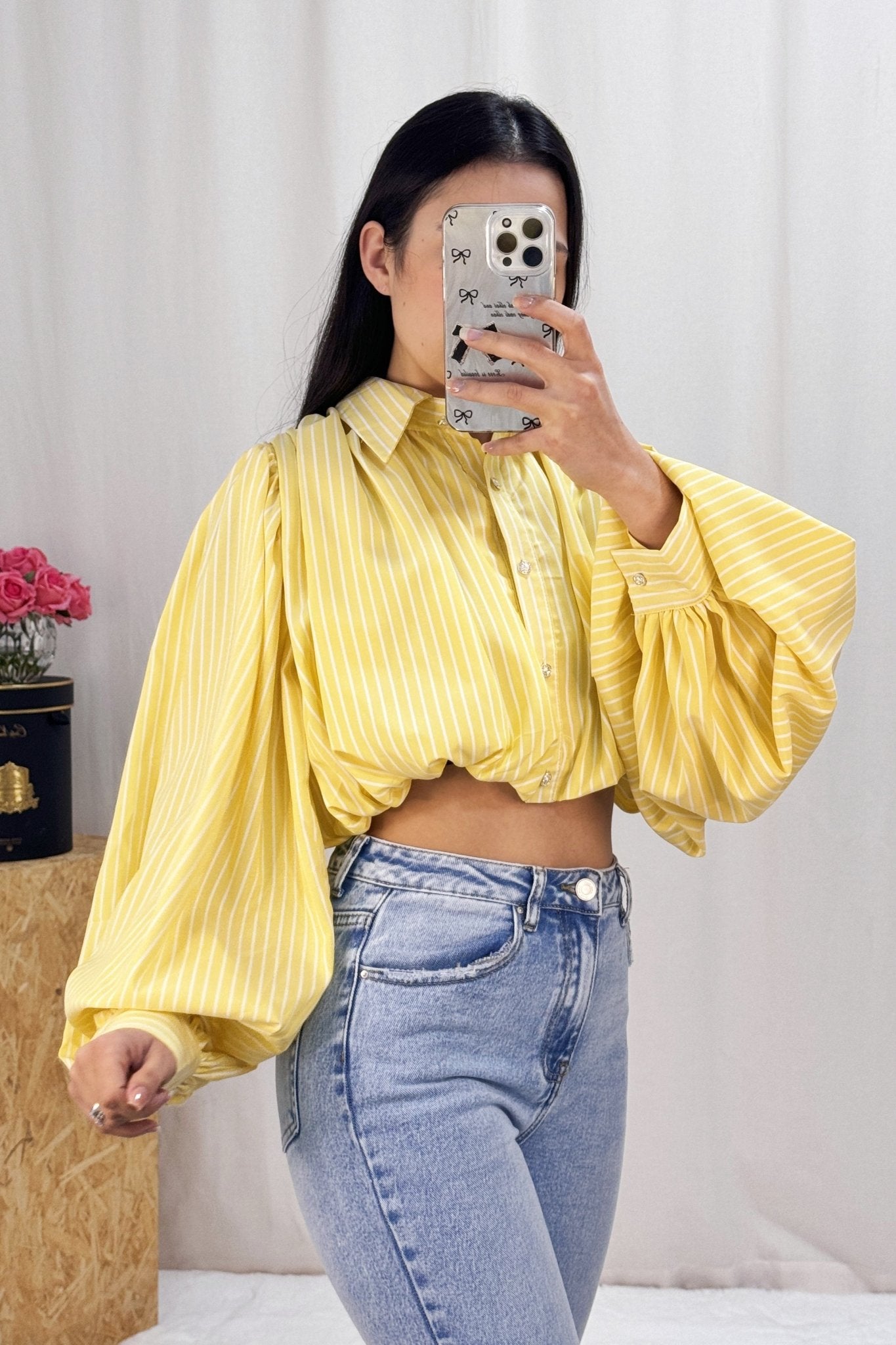Blusa corte curto AZAKA - lavishiochicBlusaAZAKA