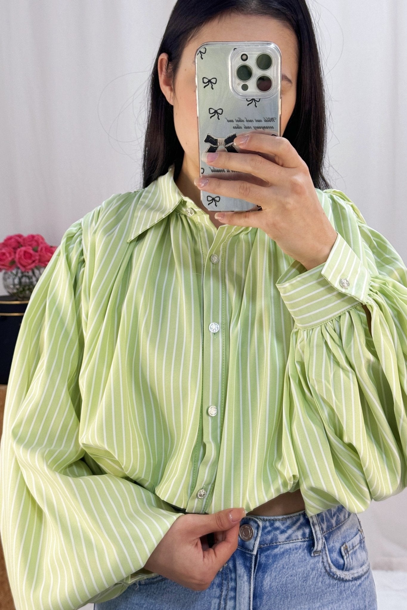 Blusa corte curto AZAKA - lavishiochicBlusaAZAKA