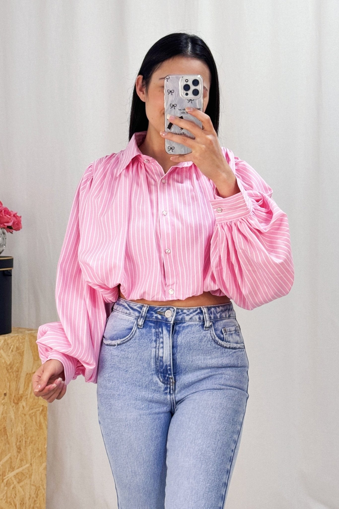 Blusa corte curto AZAKA - lavishiochicBlusaAZAKA