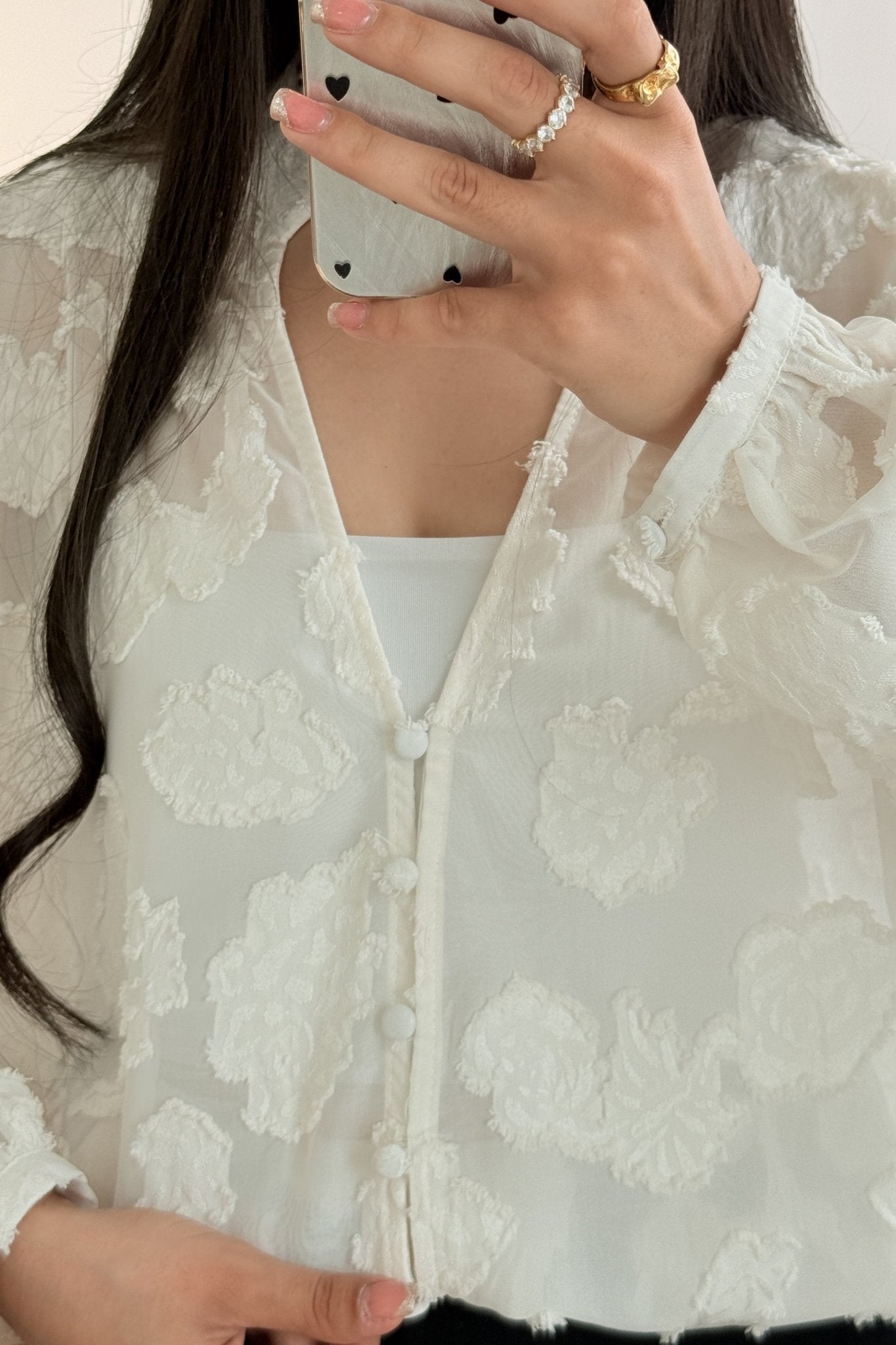 Blusa em organza com bordados florais IVIVI - lavishiochicBlusaIVIVI