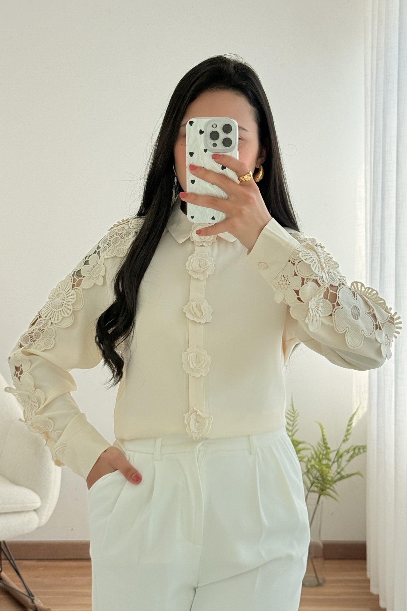 Blusa flores recortes ELLI WHITE - lavishiochicBlusaELLI WHITE