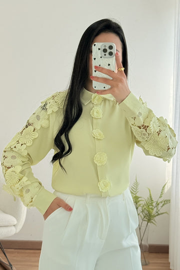 Blusa flores recortes ELLI WHITE - lavishiochicBlusaELLI WHITE