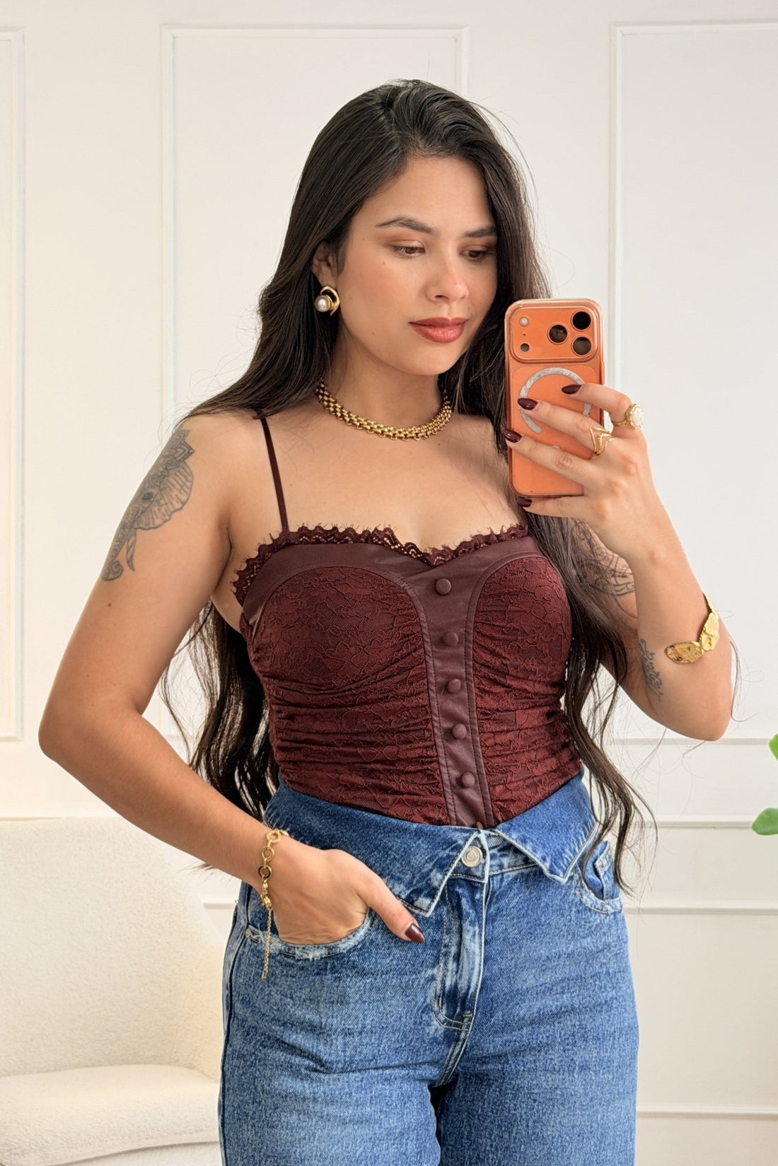 Body alça fina renda com detalhe PU e botões frontais - lavishiochicTOPlavishiochic