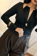 Body com decote drapeado e detalhe metálico - lavishiochicbodylavishiochic