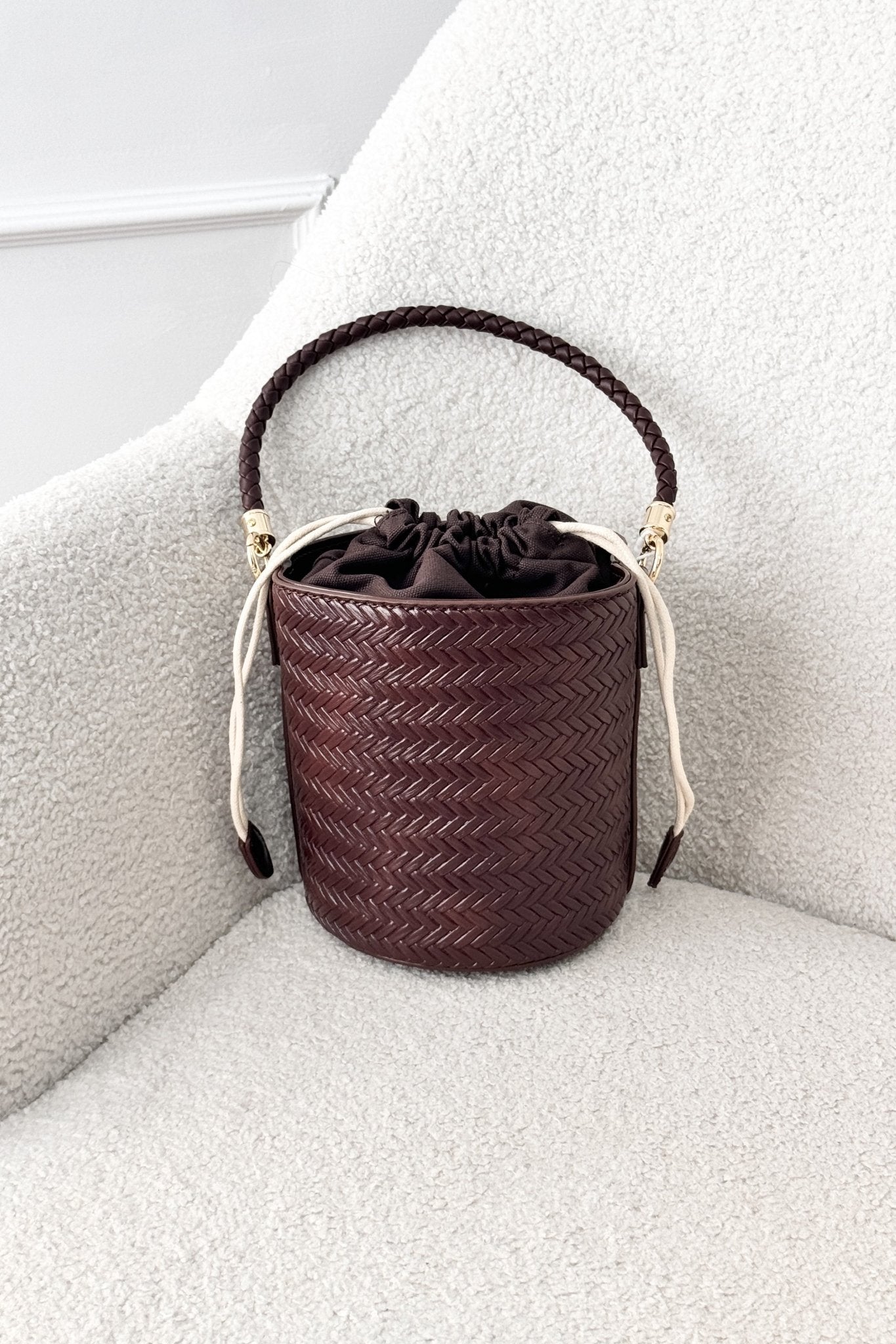 Bolsa balde entrançada com correia removível - lavishiochicMalalavishiochic