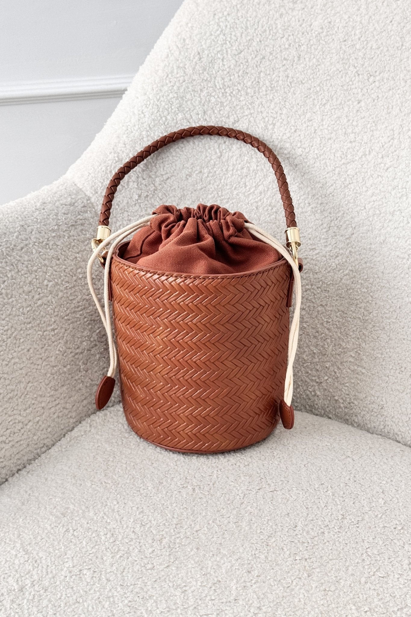 Bolsa balde entrançada com correia removível - lavishiochicMalalavishiochic