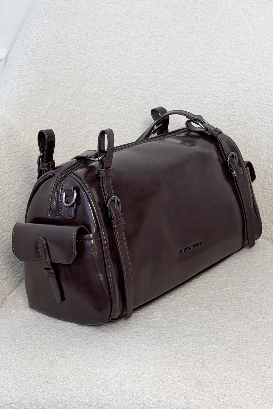Bolsa cilíndrica vintage em pele cera, mão e tiracolo - lavishiochicMalalavishiochic