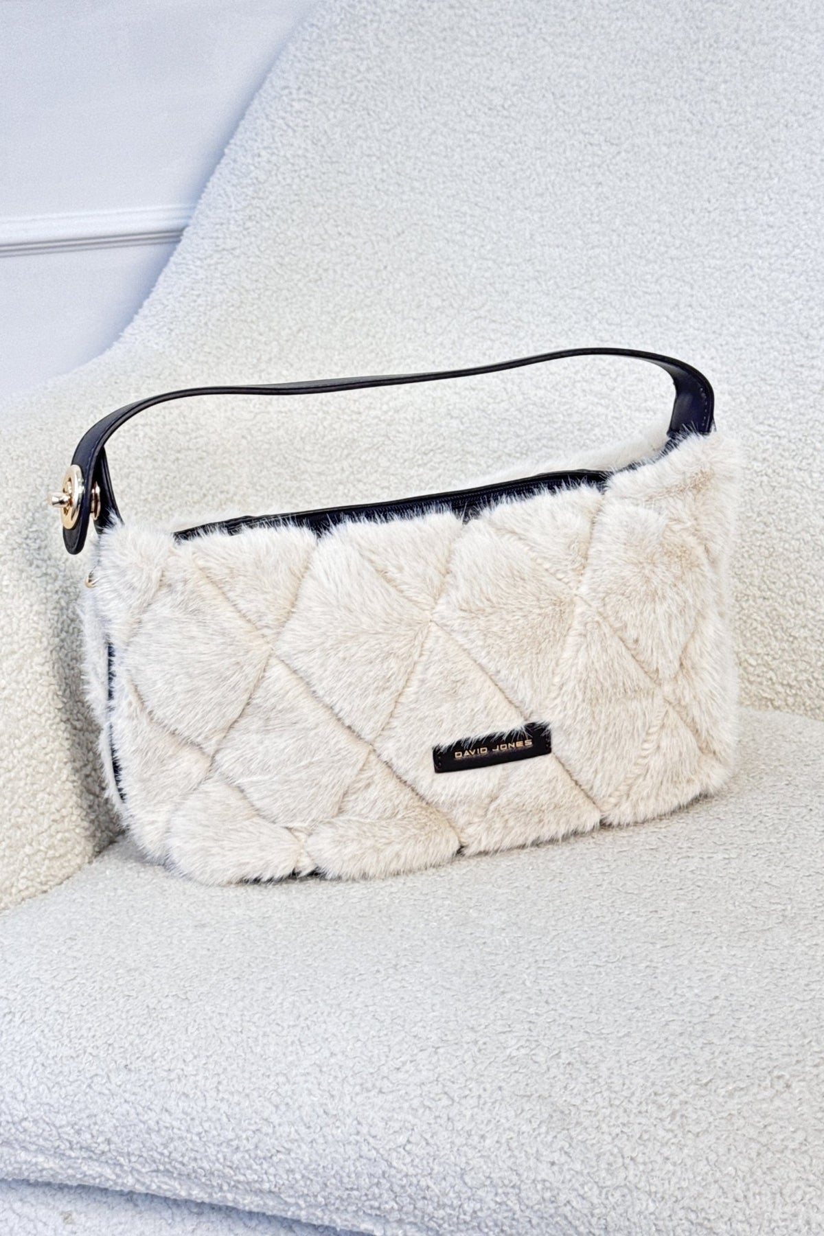 Bolsa de axilo em peluche com losangos - lavishiochicMalalavishiochic