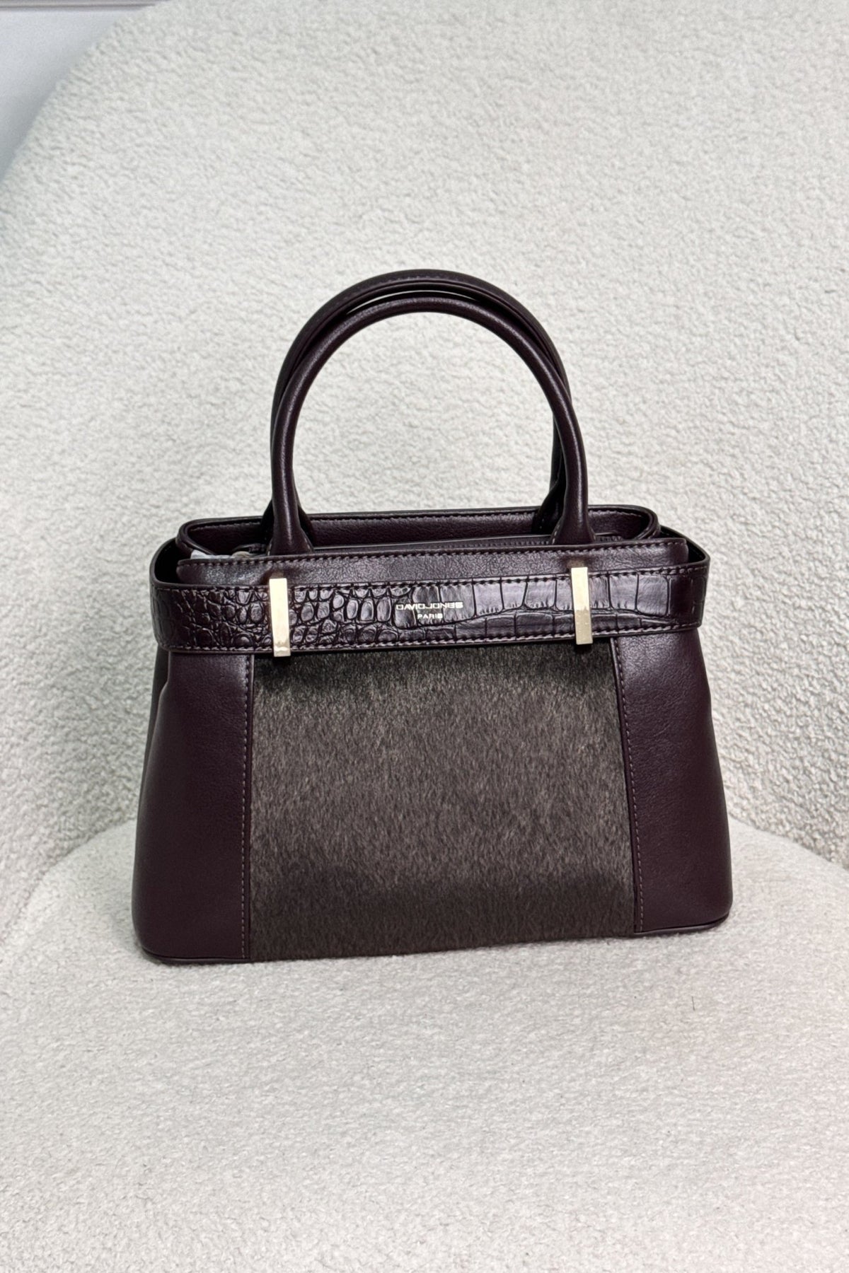 Bolsa de mão e tiracolo com acabamento vintage - lavishiochicMalalavishiochic