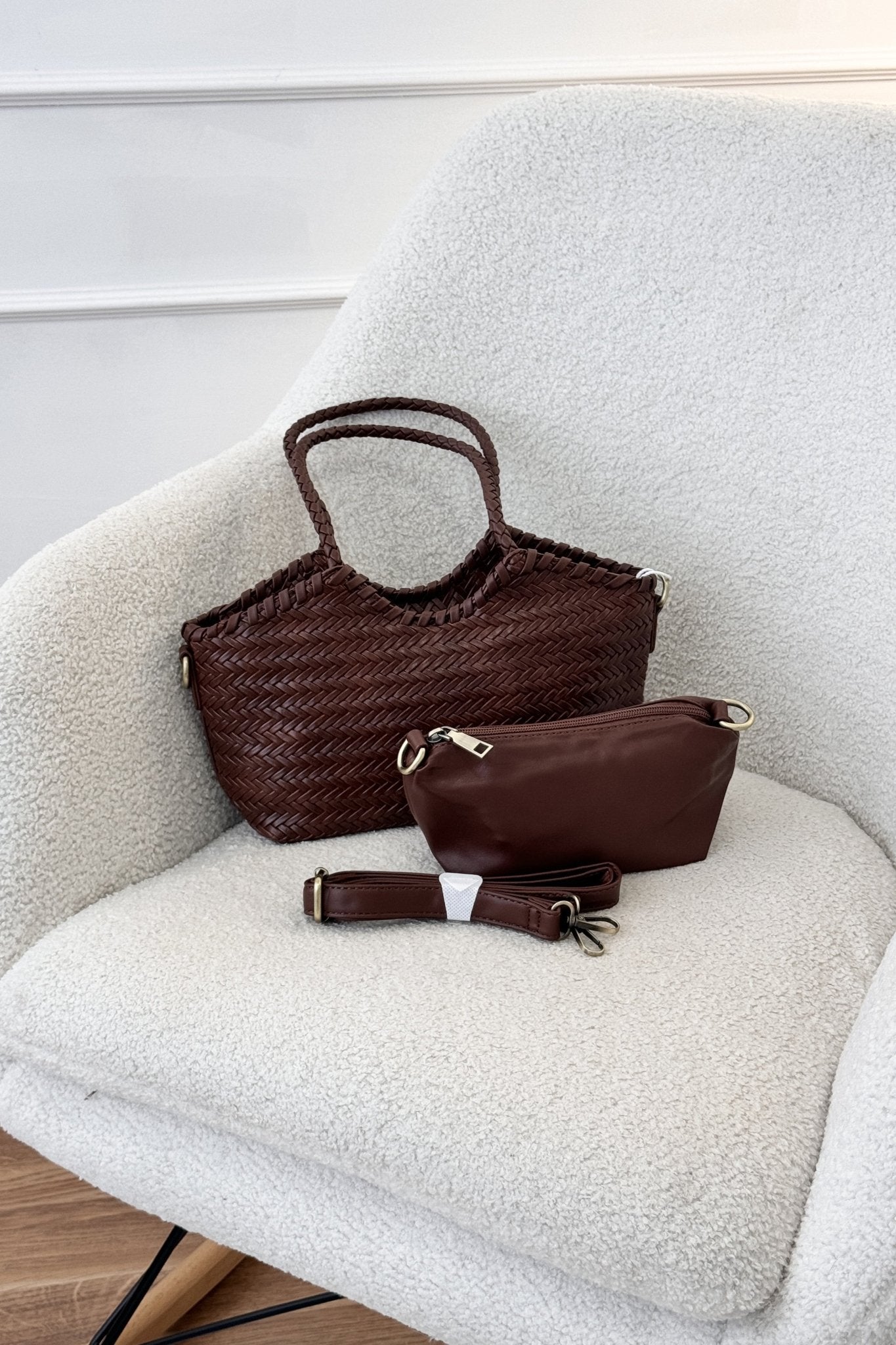 Bolsa de ombro entrançada em pele sintética (pequena) - lavishiochicMalalavishiochic