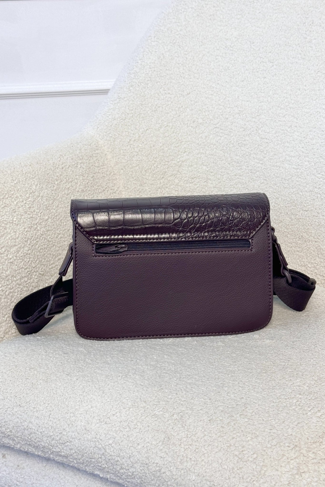 Bolsa tiracolo com aba e padrão de crocodilo vintage - lavishiochicMalalavishiochic
