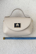 Bolsa Valentino em pele com corrente dourada - lavishiochicMalalavishiochic