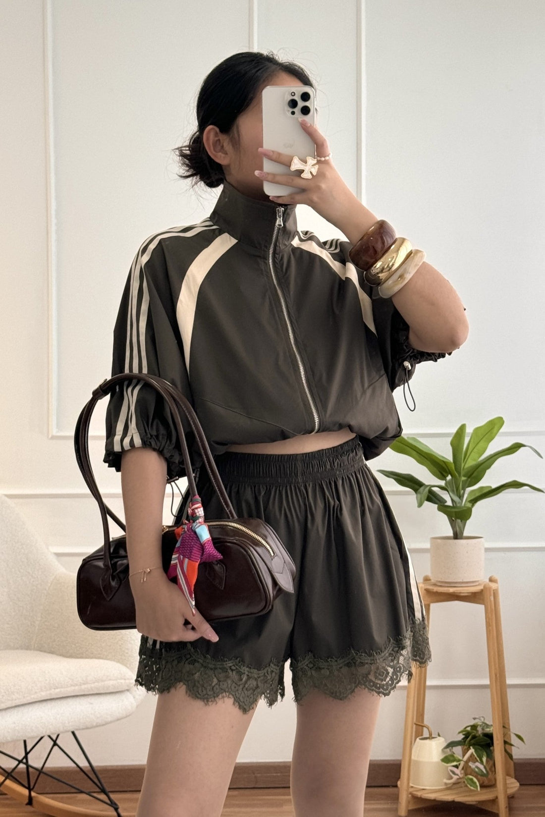 Bomber desportiva com bandas contrastantes LUMINA - lavishiochiccasacolumina