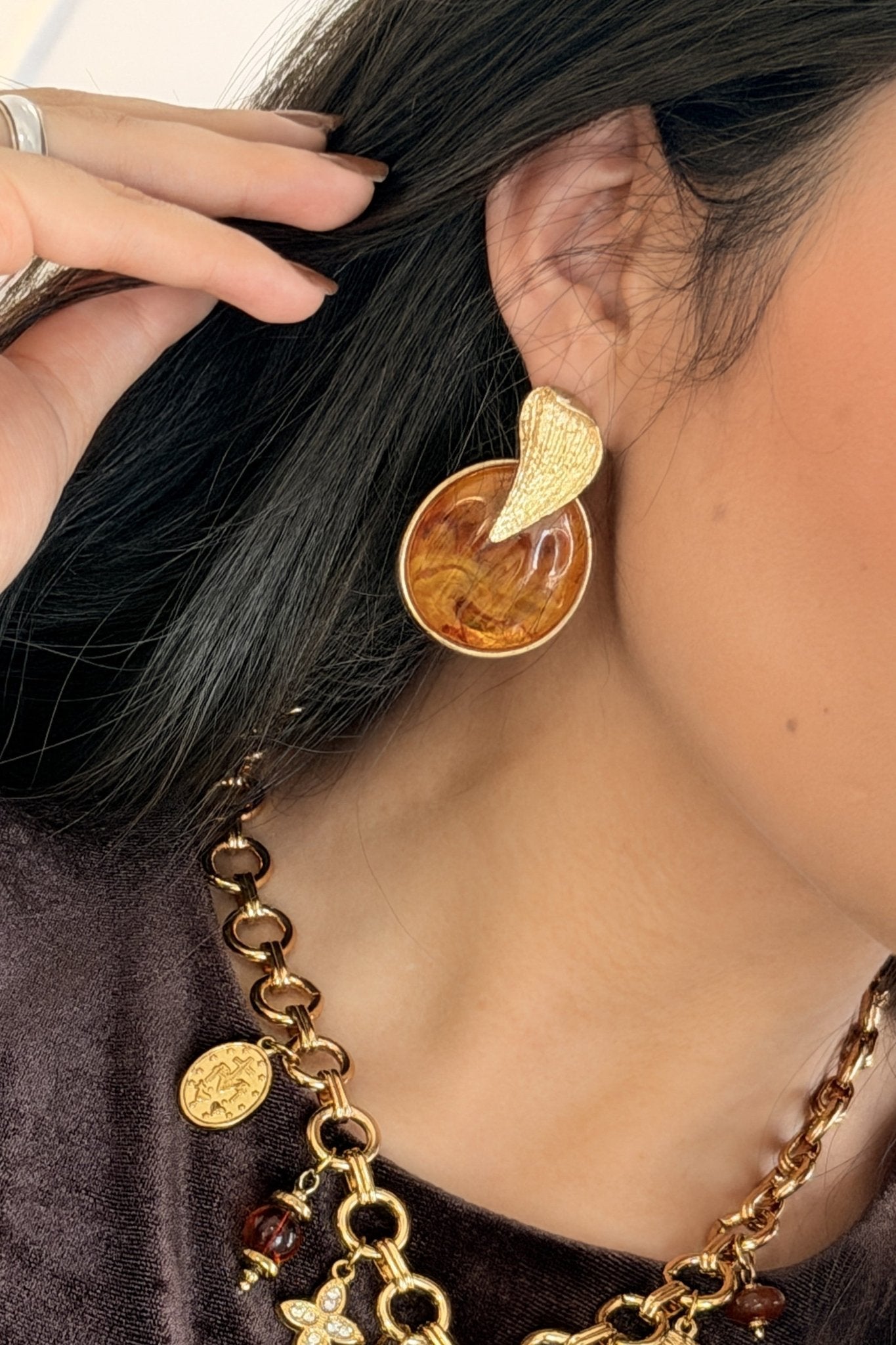 Brincos Âmbar Dourado - lavishiochicBrincoslavishiochic