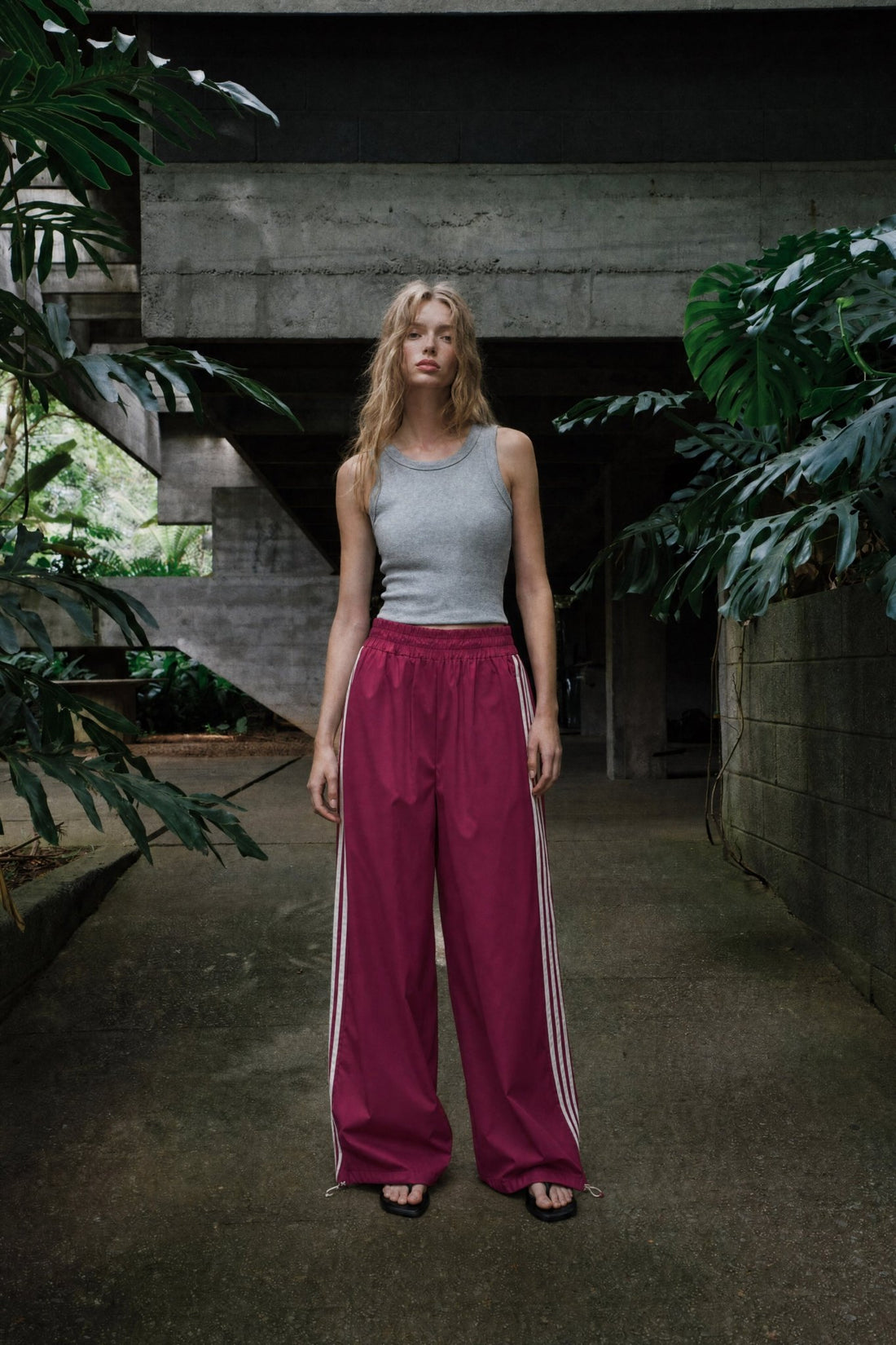 Calça com bandas contrastantes LUMINA - lavishiochicCalçalumina