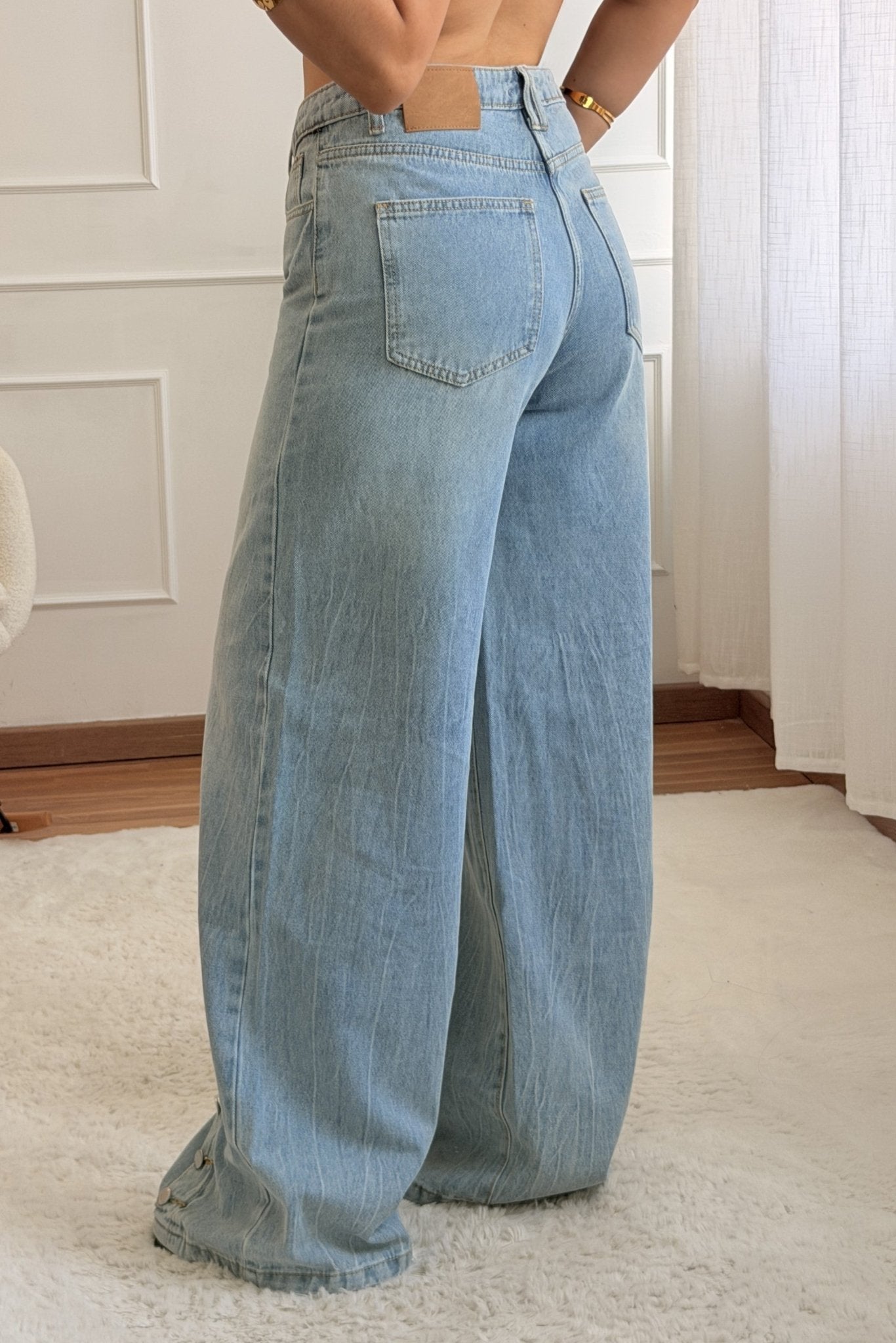 Calça com linha de botões MOCHY - lavishiochicCalçasmochy