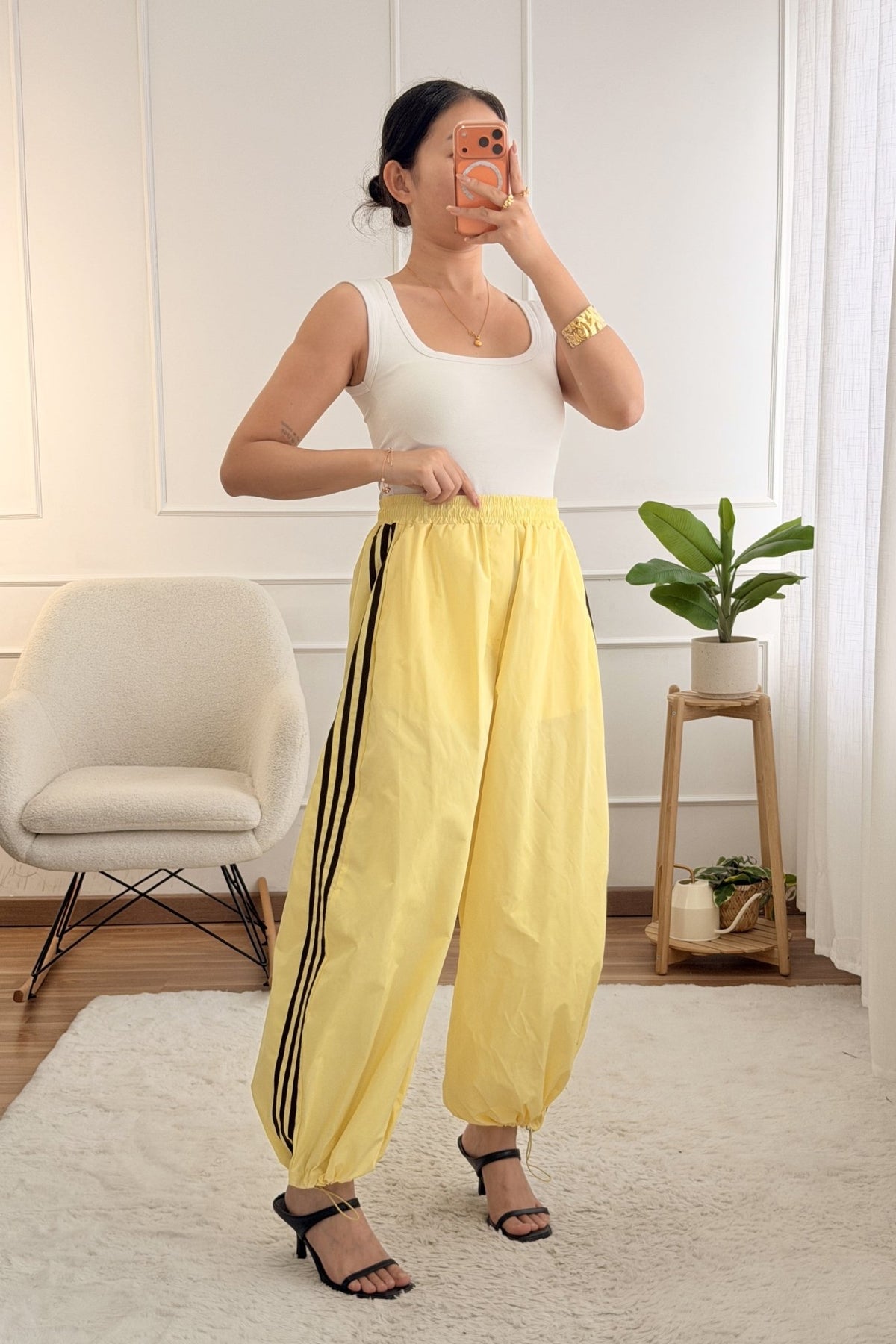 Calça desportiva com riscas laterais LUMINA - lavishiochicCalçasPromoção