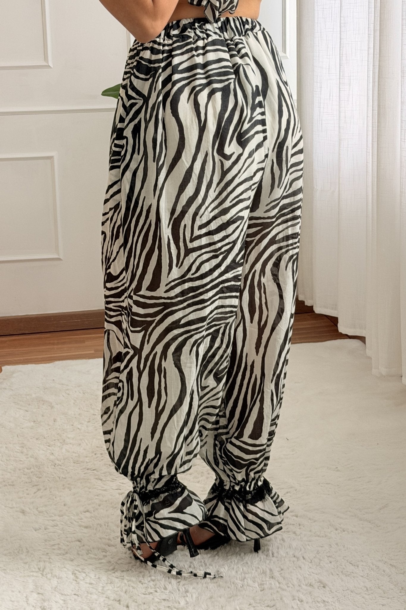 Calça estampa zebra e barra ajustável LUMINA - lavishiochicCalçalumina
