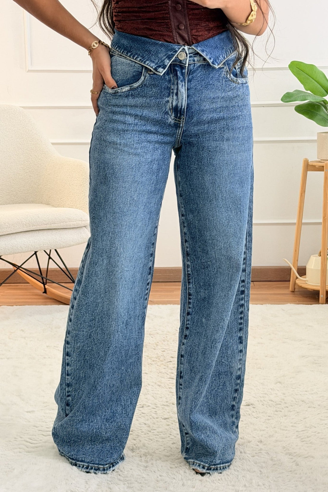 Calça jeans wide leg com cintura de aba virada QUEEN HEARTS - lavishiochicCalçaQueen Hearts