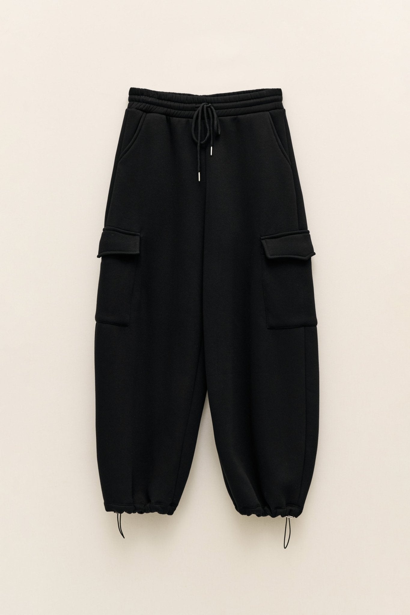 Calça jogger bolsos laterais LUMINA - lavishiochicCalçalumina