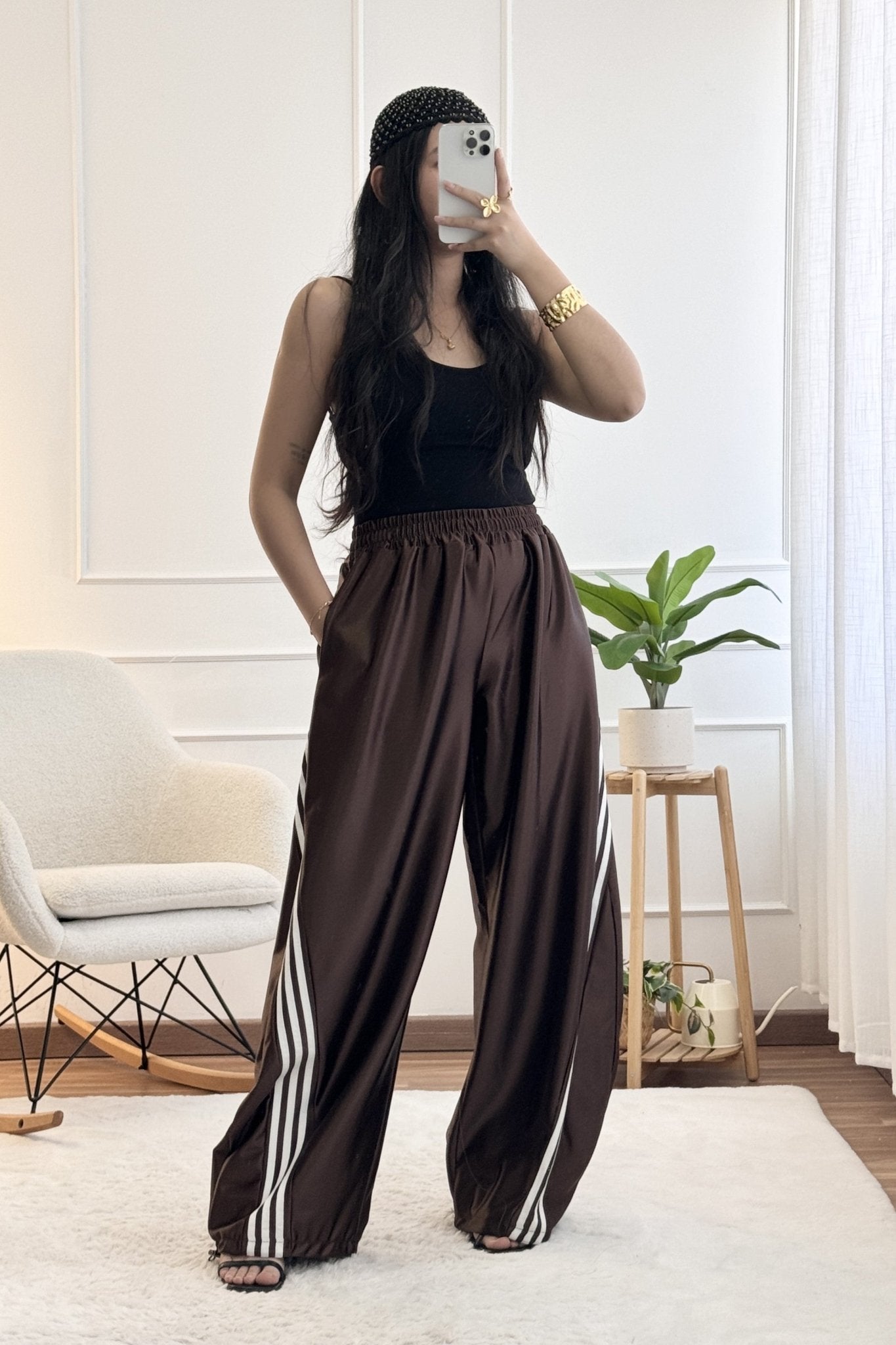 Calça pantalona cetim com riscas laterais - lavishiochicCalçaslavishiochic