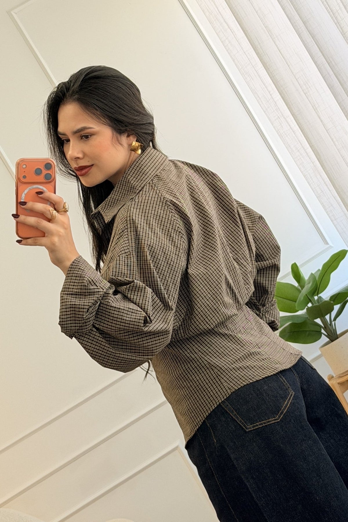 Camisa ajustada aos quadrados com pregas traseiras IVIVI - lavishiochiccamisaIVIVI