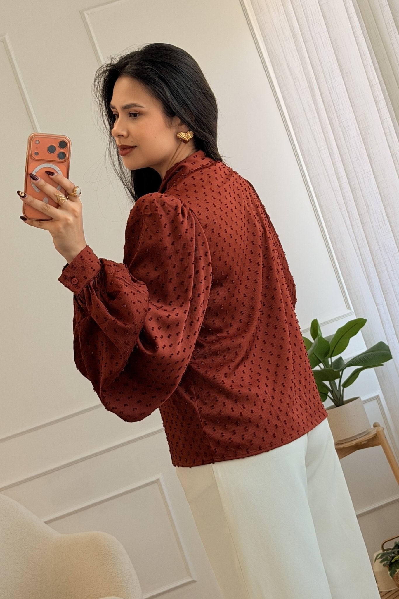 Camisa com detalhe no pescoço – ELLI WHITE - lavishiochiccamisaELLI WHITE