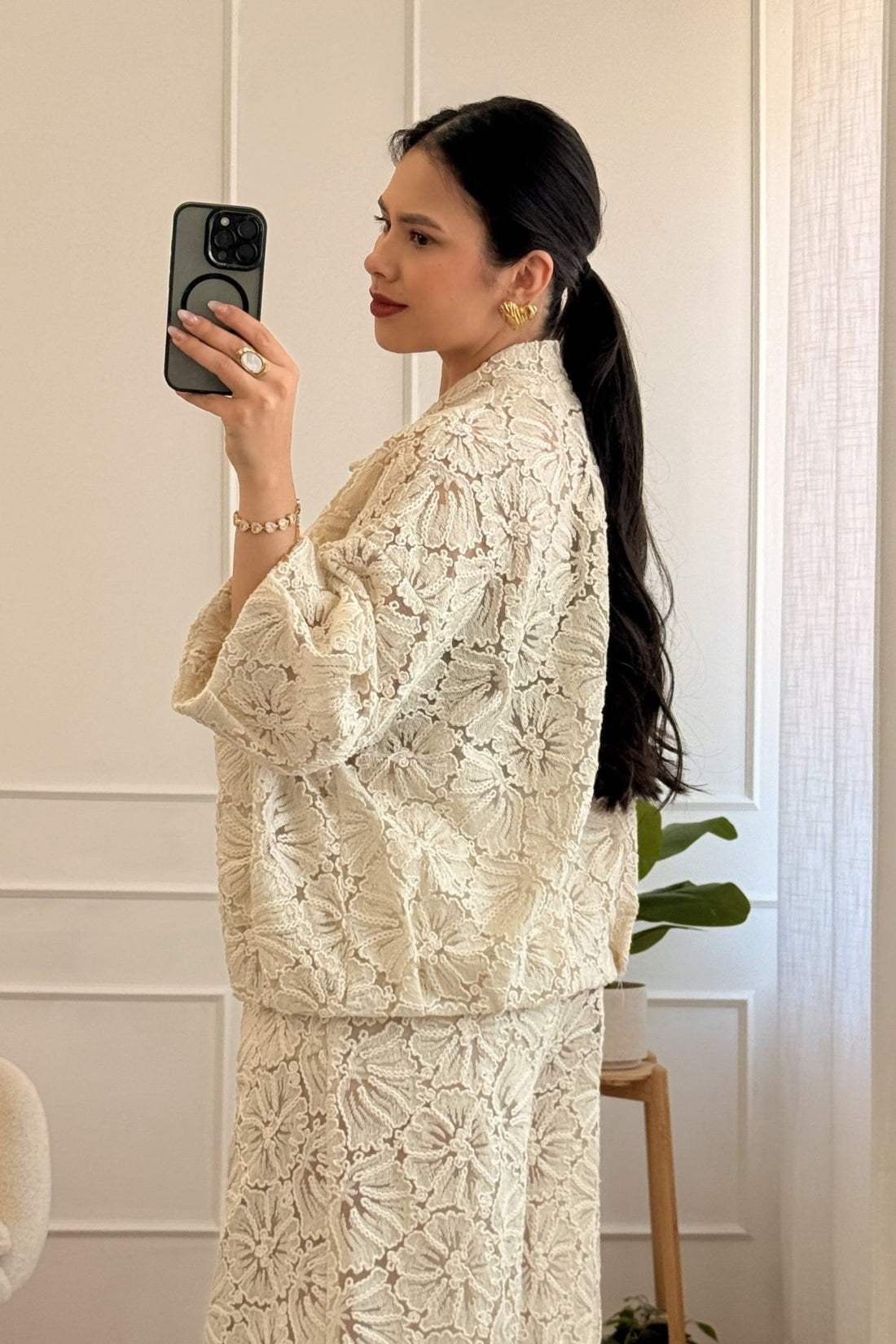 Camisa em guipure com botões chineses LUMINA - lavishiochicBlusalumina