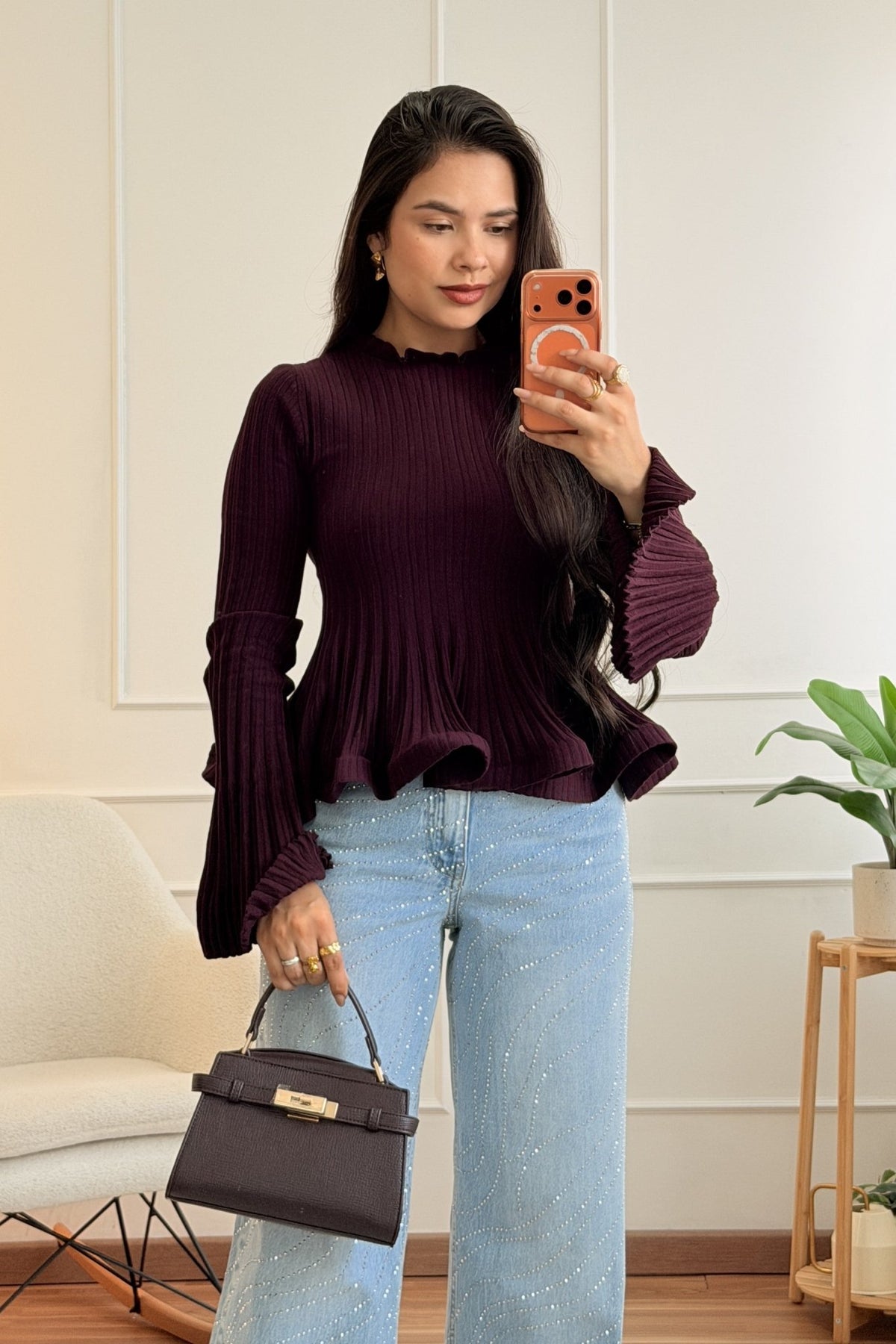 Camisola de malha canelada com gola de folho e mangas flare - lavishiochiccamisolalavishiochic