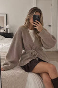 Cardigan de malha com cinto - lavishiochiccasacoslavishiochic
