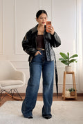 Casaco cropped com acabamento brilhante LUMINA - lavishiochiccasacolumina