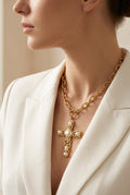 Colar cruz dourada com pérolas - lavishiochicColareslavishiochic