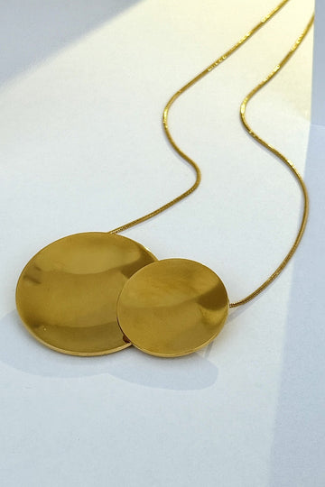 Colar minimalista com pêndulos em aço dourado - lavishiochicColareslavishiochic