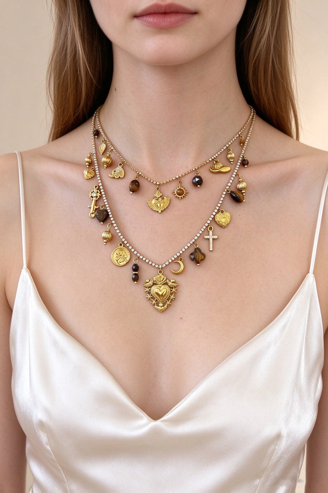 Colar vintage dourado com pendentes e cristais - lavishiochicColareslavishiochic