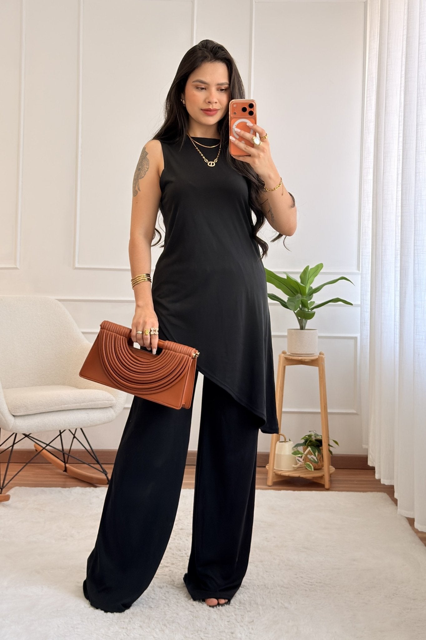 Conjunto de blusa assimétrica e calça - lavishiochicconjuntolavishiochic