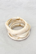 Conjunto de três pulseiras geométricas em resina com efeito mármore creme - lavishiochicPulseiralavishiochic
