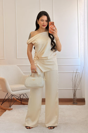 Conjunto Elegante em Tecido Acetinado - lavishiochicconjuntolavishiochic