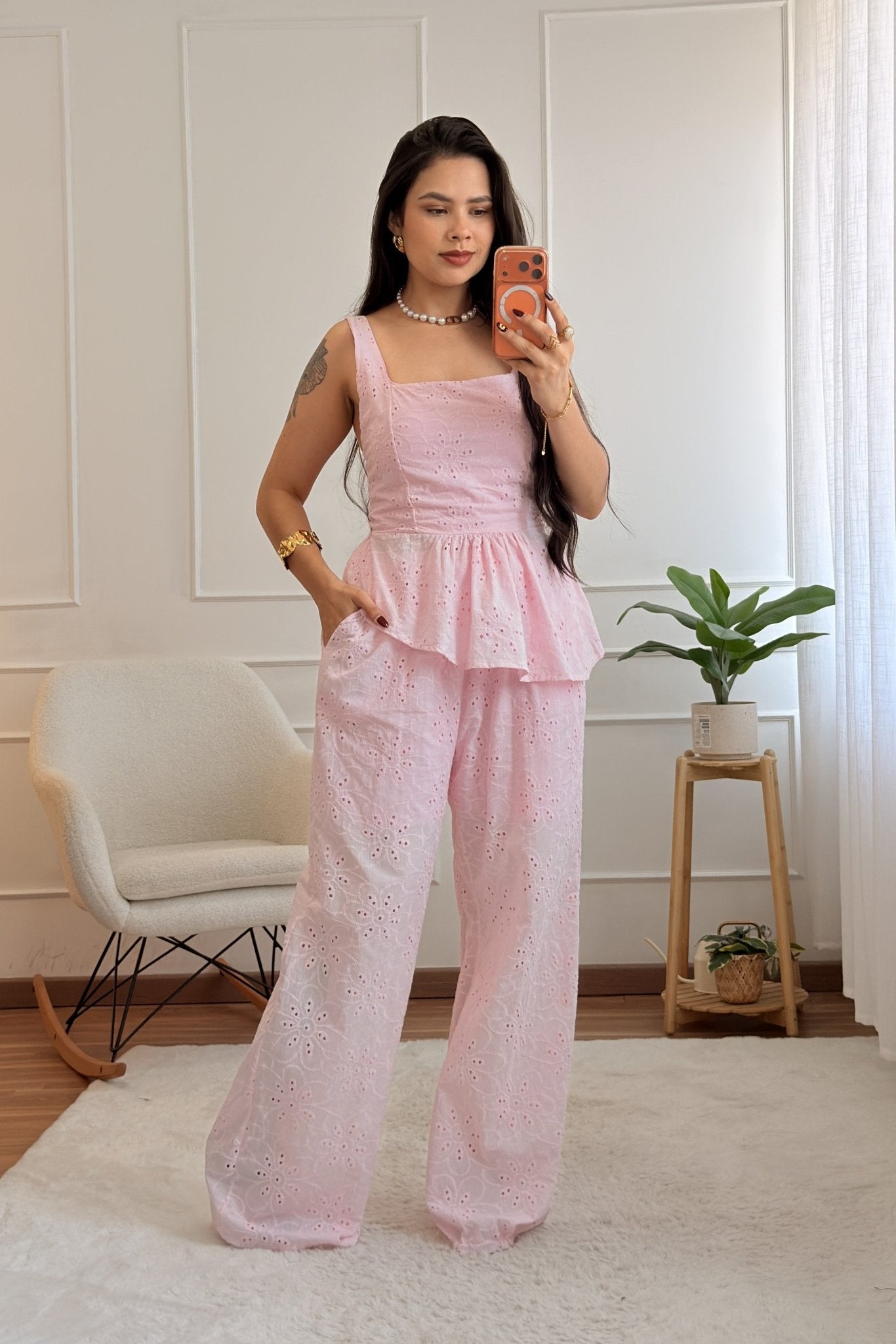 Conjunto em bordado inglês com barra em folho - lavishiochicconjuntolavishiochic