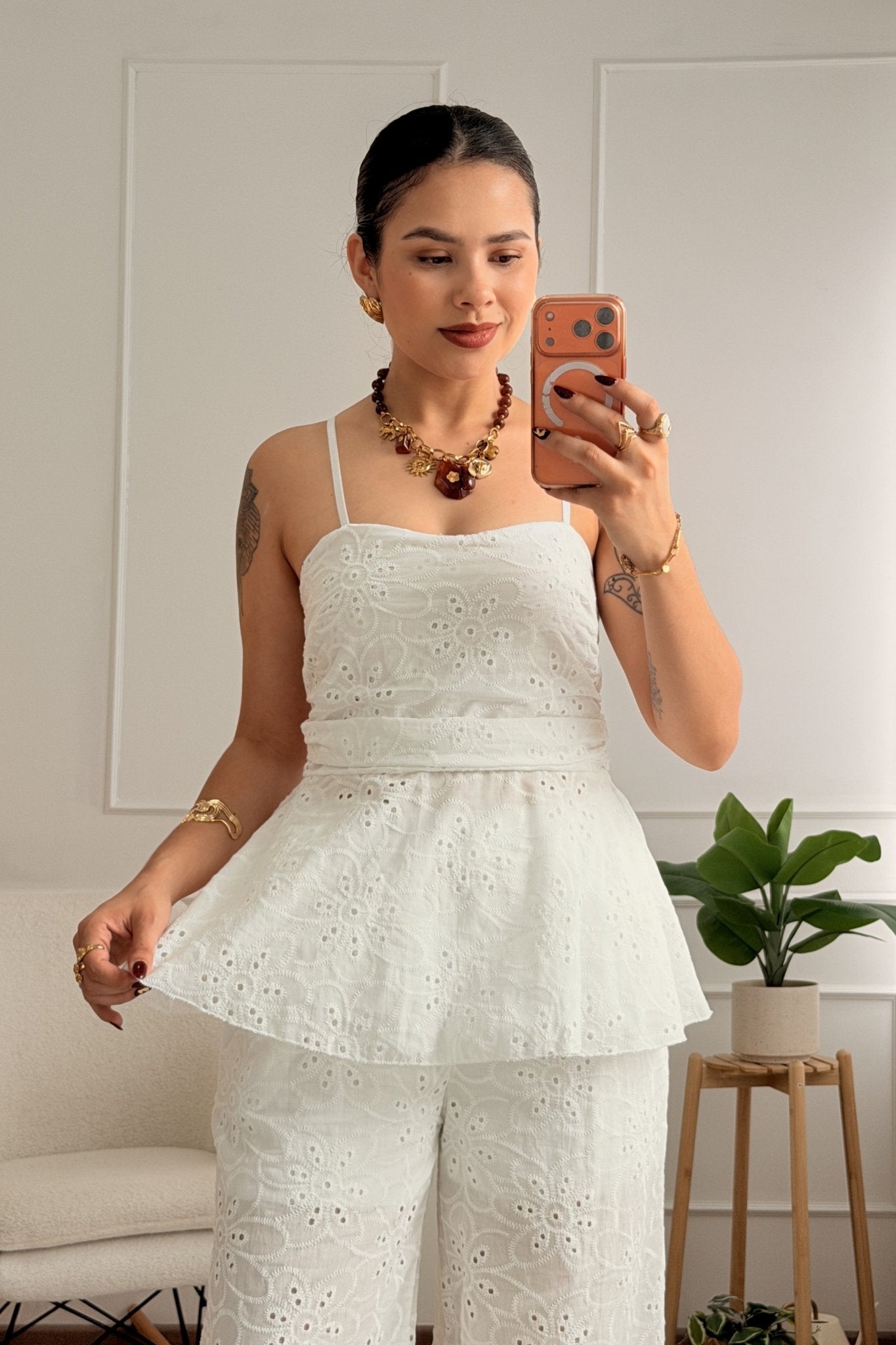 Conjunto em bordado inglês com calça - lavishiochicconjuntoslavishiochic