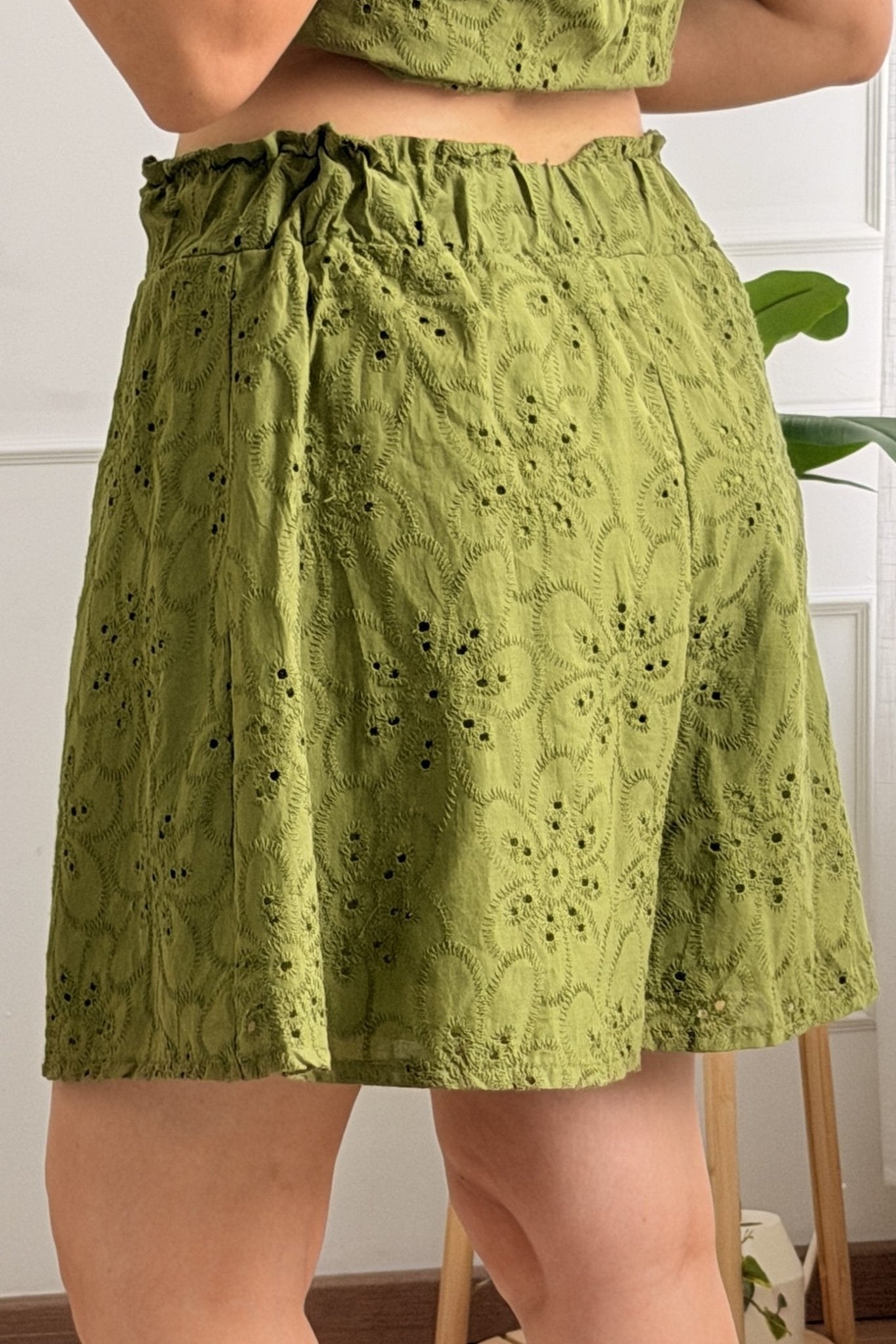 Conjunto em bordado inglês top evasê e calção - lavishiochicconjuntolavishiochic