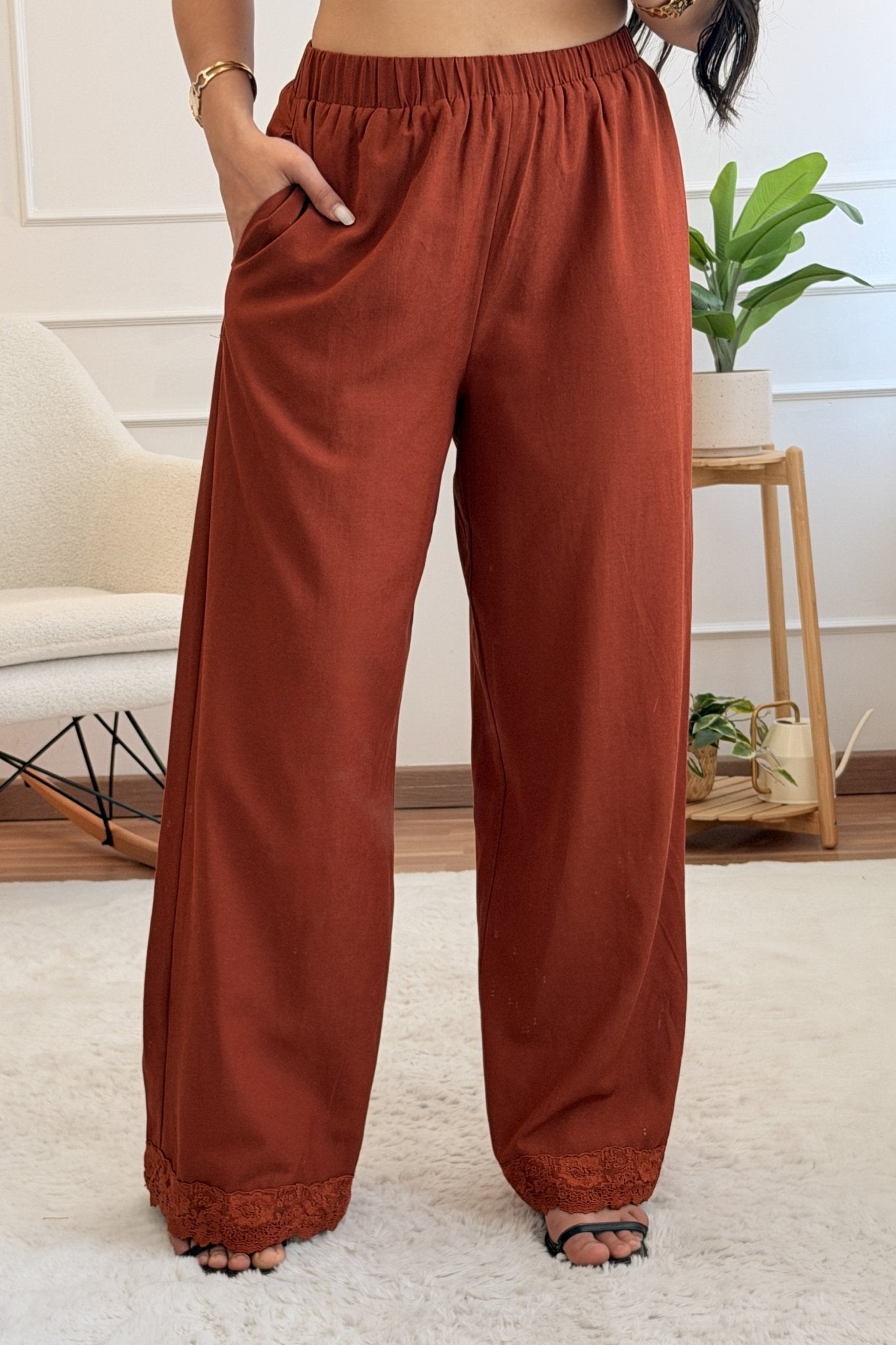 Conjunto em linho 100% com detalhe de renda MOCHY - lavishiochicconjuntoMochy