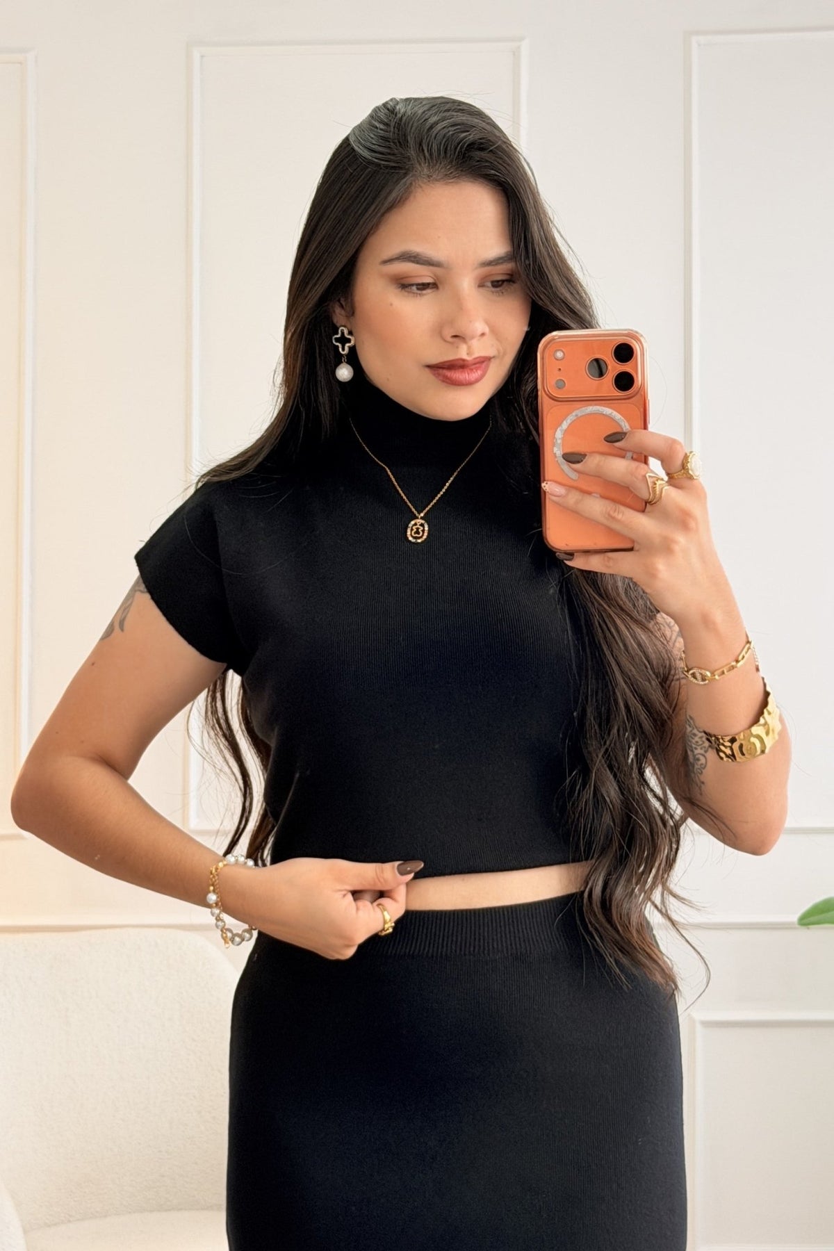 Conjunto malha gola alta + saia midi - lavishiochicconjuntolavishiochic