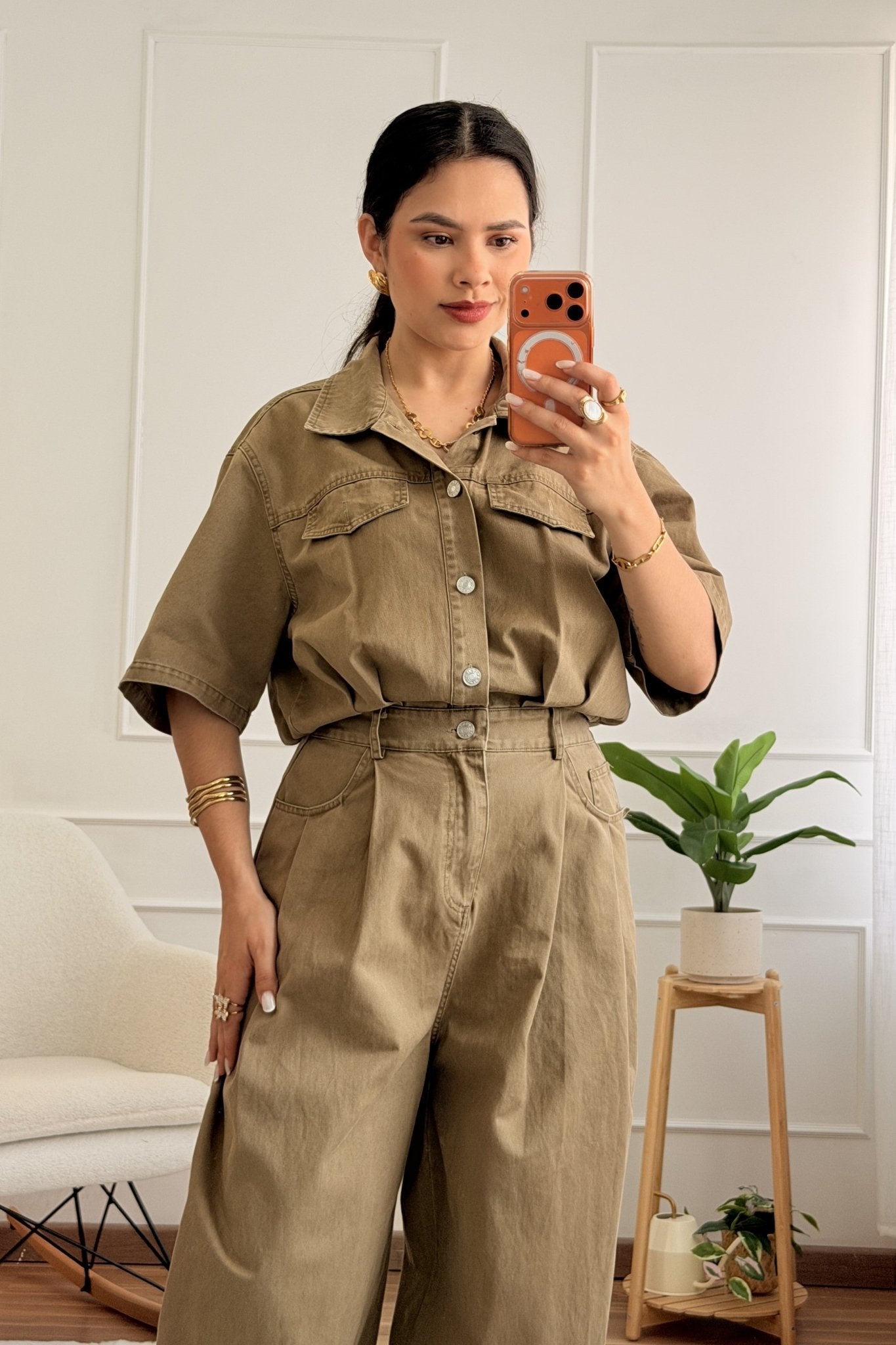 Macacão de ganga com modelagem cargo - lavishiochicmacacãolavishiochic