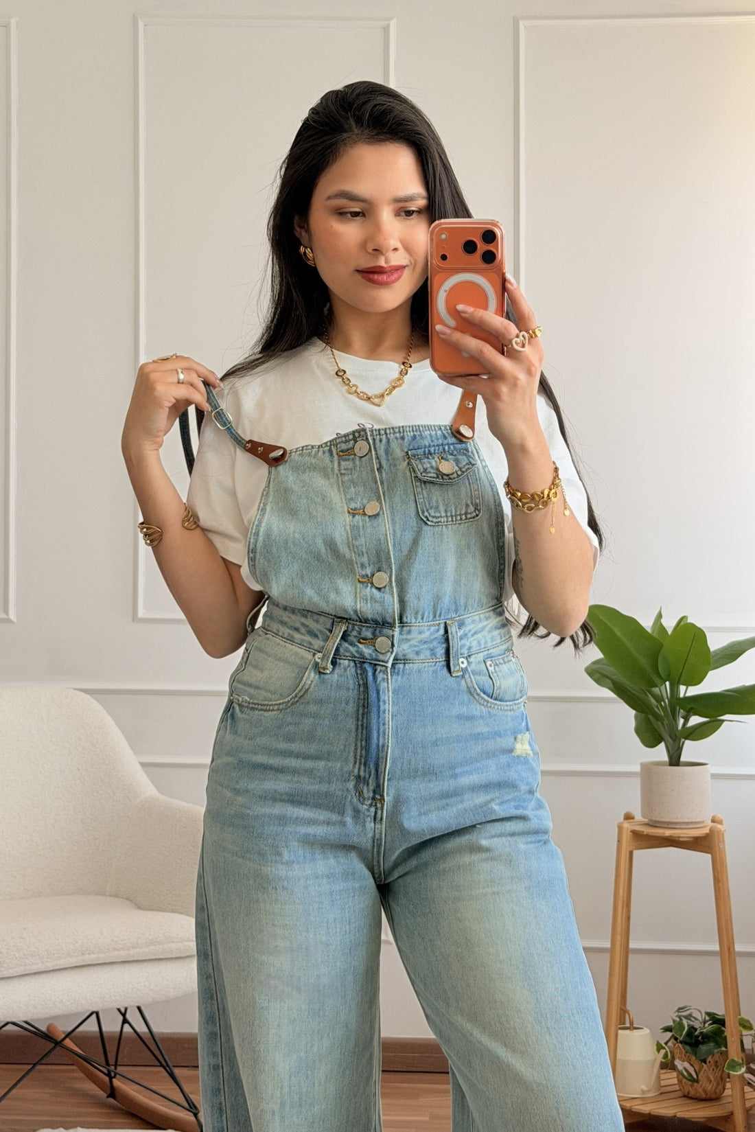 Macacão salopete jeans wide leg desgastado AZAKA - lavishiochicmacacãoAZAKA