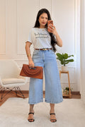 T-shirt básica com bordado e aplicações - lavishiochict-shirtlavishiochic