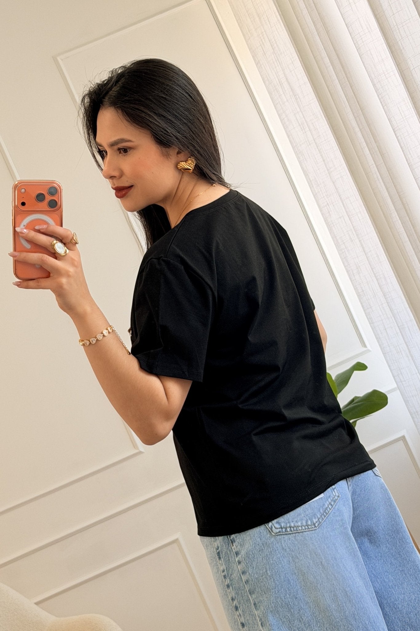 T-shirt básica com bordado e aplicações - lavishiochict-shirtlavishiochic
