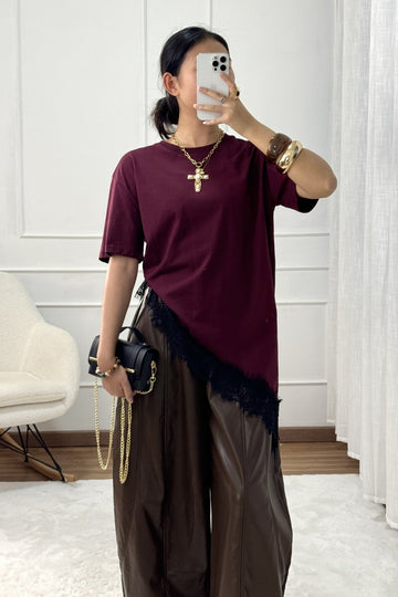 T-shirt com renda assimétrica LUMINA - lavishiochict-shirtlumina