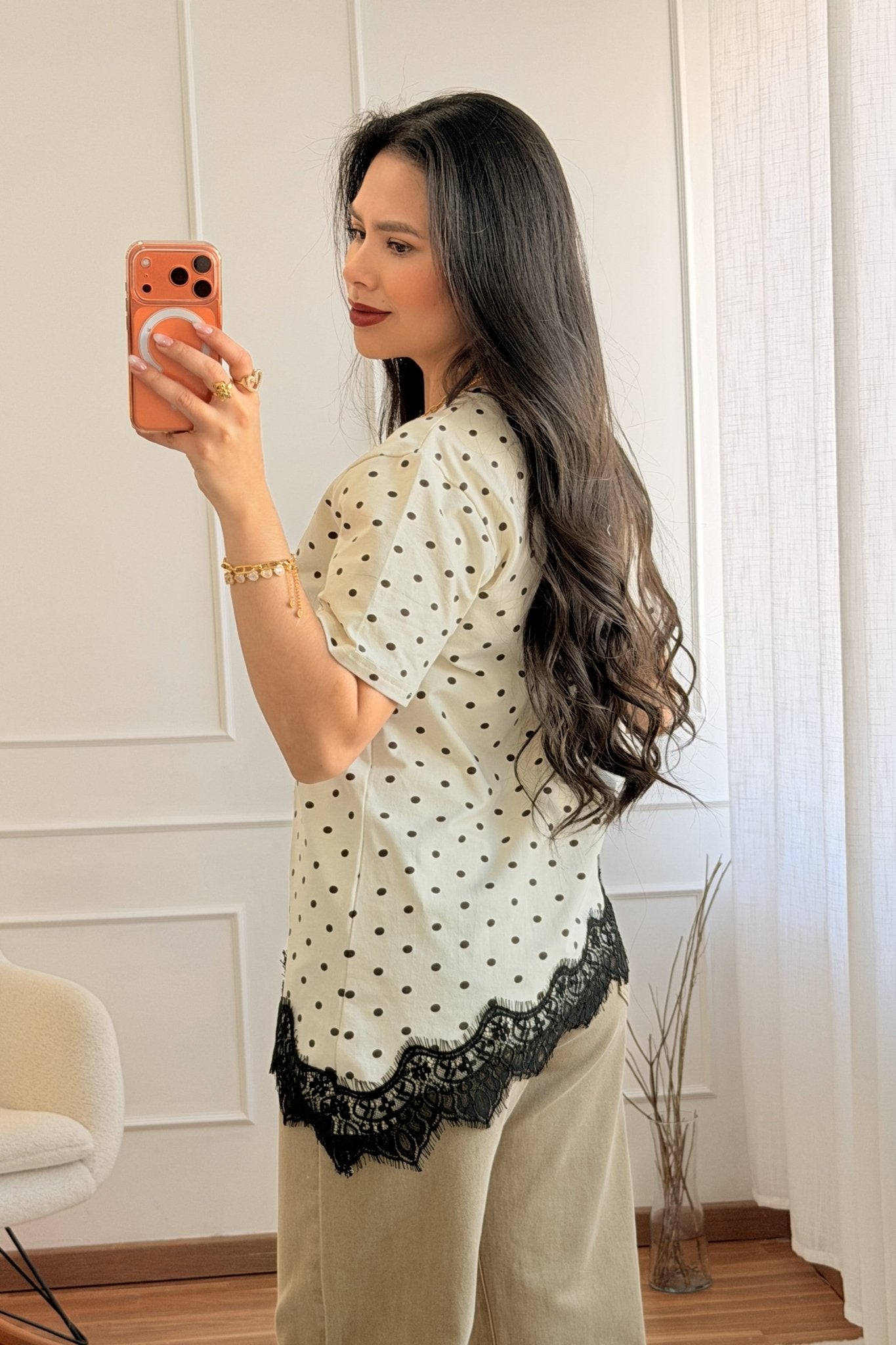 T-shirt de bolinhas com renda - lavishiochict-shirtlavishiochic